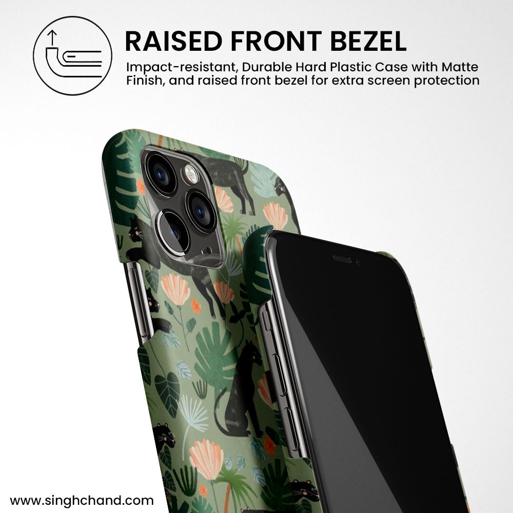 BLACK PANTHER IN THE JUNGLE iPhone XS Max Phone Case