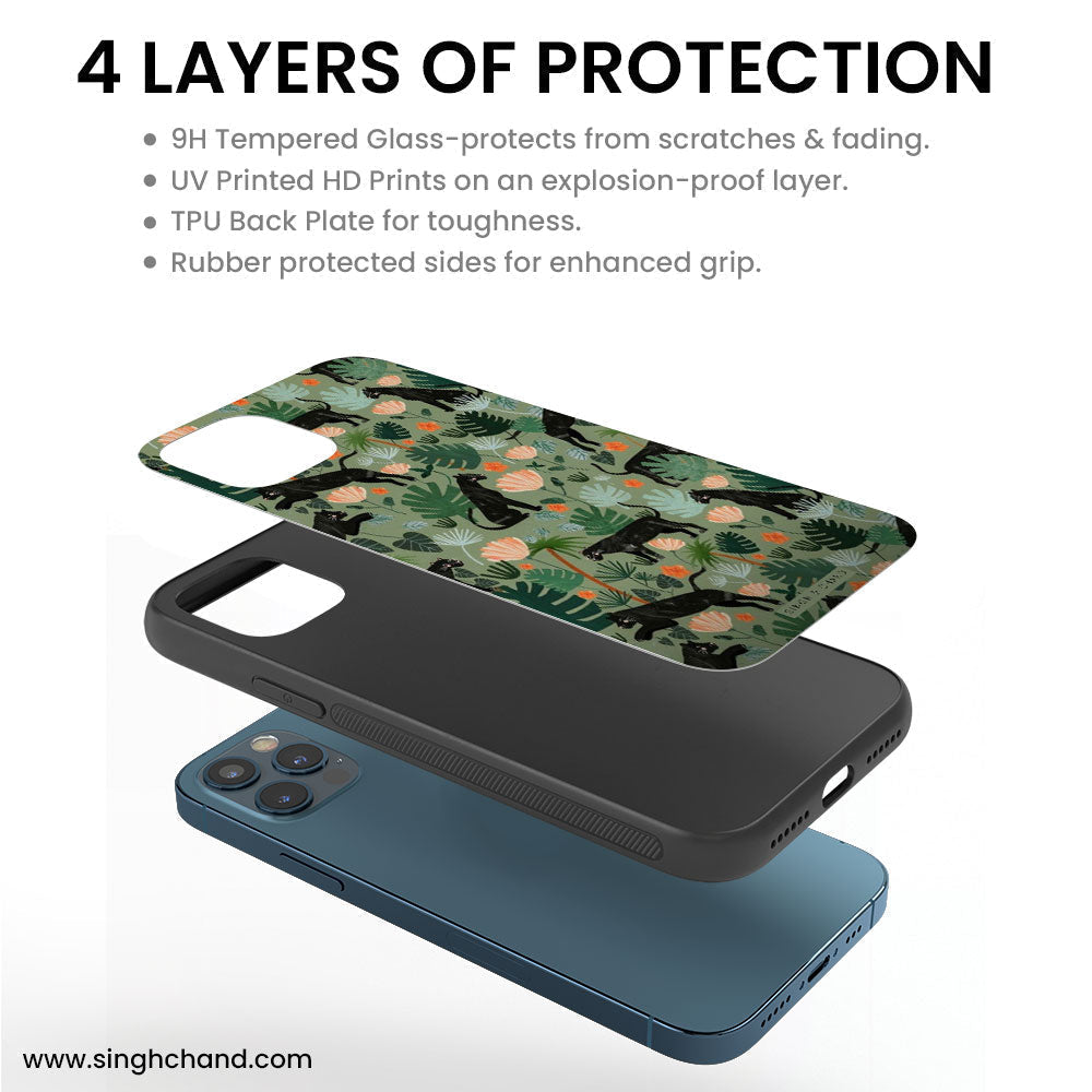 BLACK PANTHER IN THE JUNGLE iPhone 13 Phone Case